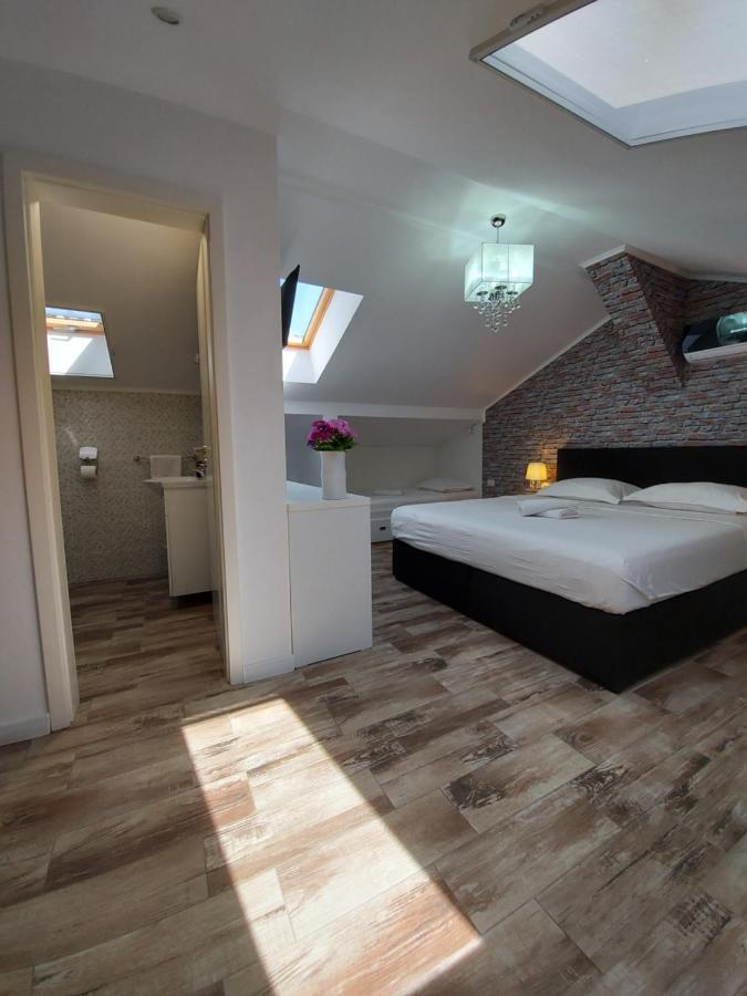 Kevin&Jessica Rooms Giarmata Extérieur photo