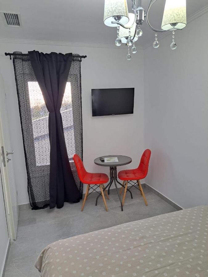 Kevin&Jessica Rooms Giarmata Extérieur photo